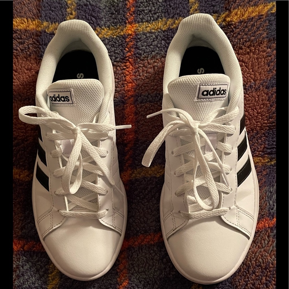 Womens Adidas Grand Court Base